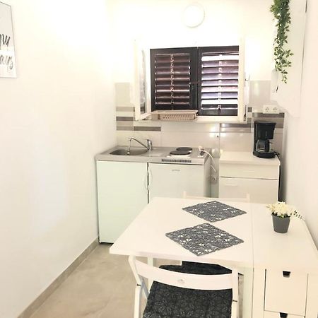 Little House Ljubica Apartment Kampor Екстериор снимка